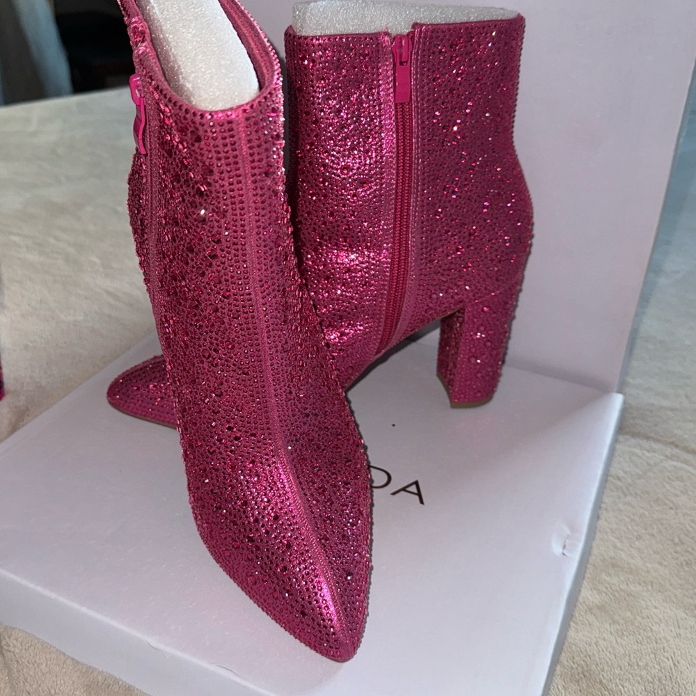 Pink Glitter Ankle Boots (Moda)